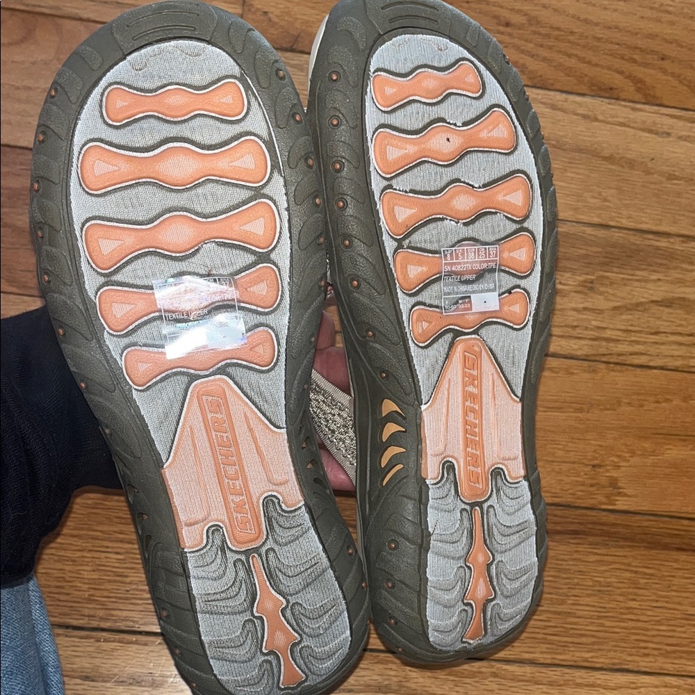 Skechers Gray and Pink Sandals - Picture 3 of 3